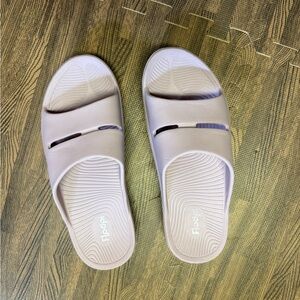 Flopz Women's Casual Slippers - Light Pink